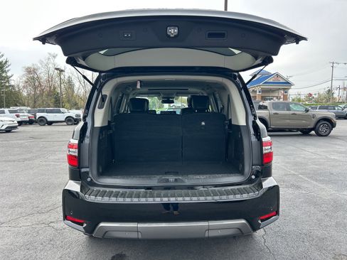 Used 2022 Nissan Armada SL AWD/4WD image 14