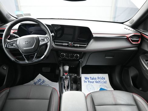 Used 2024 Chevrolet TrailBlazer RS w/ Convenience Package AWD/4WD image 21