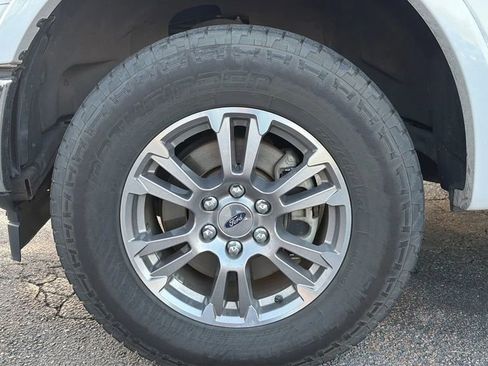 Used 2018 Ford F150 Lariat w/ Equipment Group 501A Mid image 9