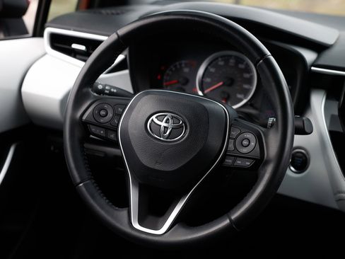 Used 2022 Toyota Corolla SE image 33
