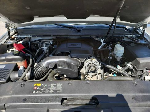 Used 2013 Chevrolet Avalanche LTZ image 40