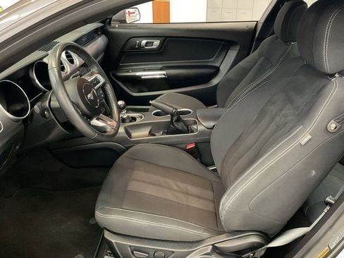 Used 2020 Ford Mustang GT image 9