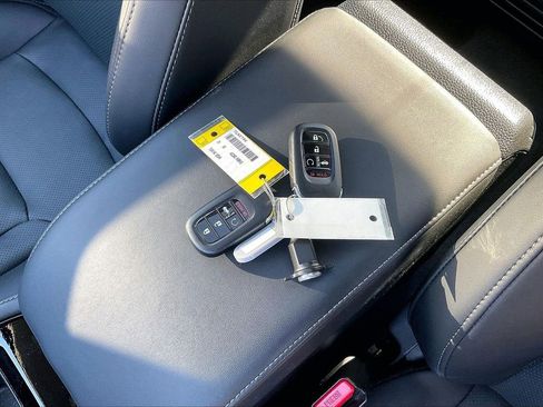 Used 2024 Honda Accord Touring image 34