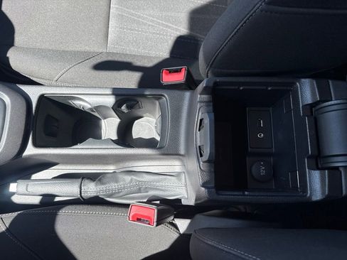 Used 2015 Ford Focus SE w/ SE Sport Package FWD image 22