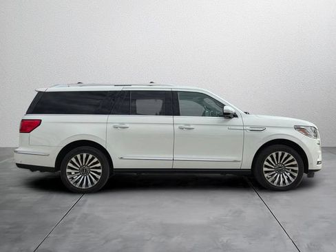 Used 2021 Lincoln Navigator L Reserve AWD/4WD image 5