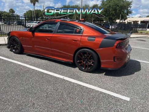 Used 2020 Dodge Charger Scat Pack w/ Plus Group RWD image 5