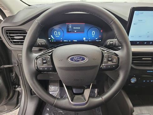 Certified 2025 Ford Escape Platinum image 21