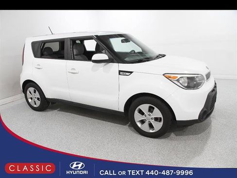 Used 2016 Kia Soul w/ Option Group 020 FWD image 1