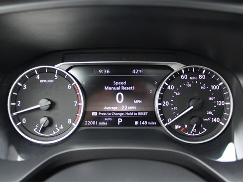 Used 2023 Nissan Rogue SL w/ SL Premium Package image 12