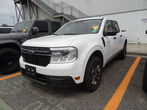 Used 2024 Ford Maverick XLT w/ XLT Luxury Package FWD image 3