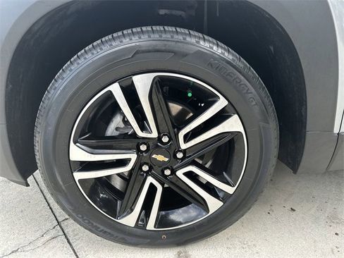 Used 2024 Chevrolet TrailBlazer LT w/ Driver Confidence Package image 19