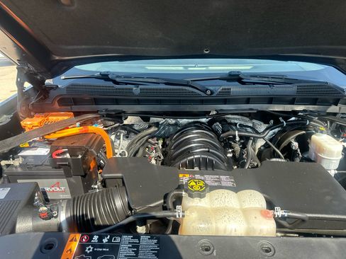 Used 2018 Chevrolet Silverado 1500 LT w/ LT Eassist Package image 22