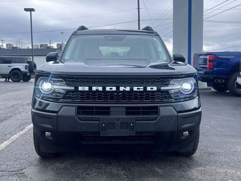 Used 2025 Ford Bronco Sport Outer Banks w/ Outer Banks Tech Package+ image 2