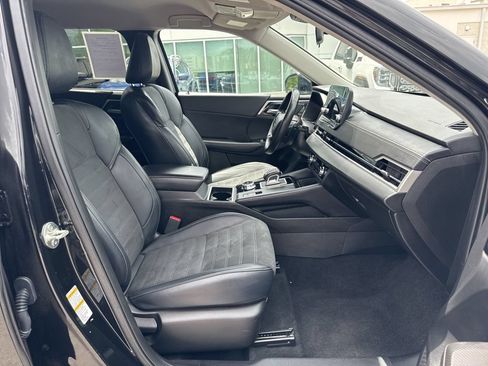 Used 2024 Mitsubishi Outlander SE AWD/4WD image 15