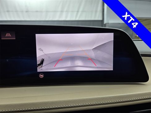 Used 2024 Cadillac XT4 Luxury w/ Cold Weather Package image 27