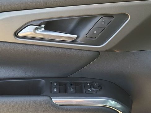 Certified 2025 Chevrolet Traverse LT image 23