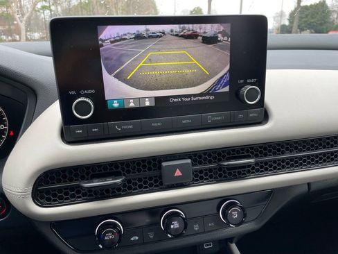 Certified 2025 Honda HR-V LX image 17