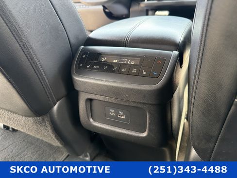 Used 2023 Nissan Pathfinder SL w/ SL Premium Package FWD image 34