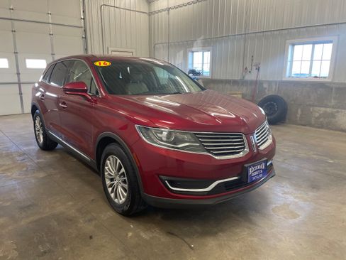 Used 2016 Lincoln MKX Select w/ Climate Package image 7