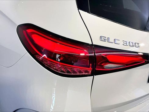New 2026 Mercedes-Benz GLC 300 4MATIC image 5