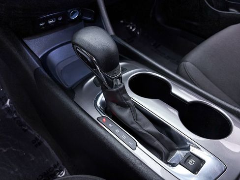 Used 2024 Chevrolet Malibu LS FWD image 24