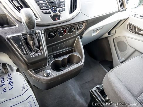 Used 2019 Ford Transit 150 XLT image 17