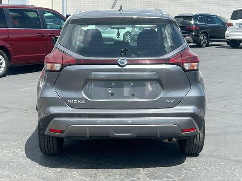 Used 2021 Nissan Kicks SV FWD image 6