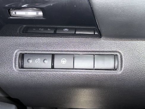 Used 2024 Nissan Pathfinder SV AWD/4WD image 15