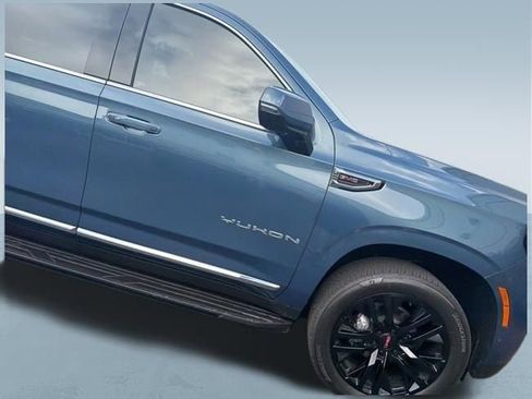 Used 2026 GMC Yukon XL Elevation w/ Elevation Premium Package image 11