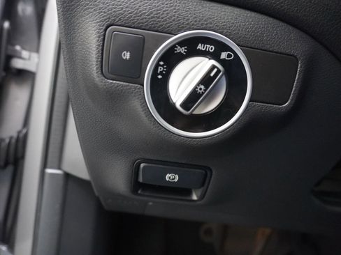 Used 2015 Mercedes-Benz GLA 250 4MATIC image 24