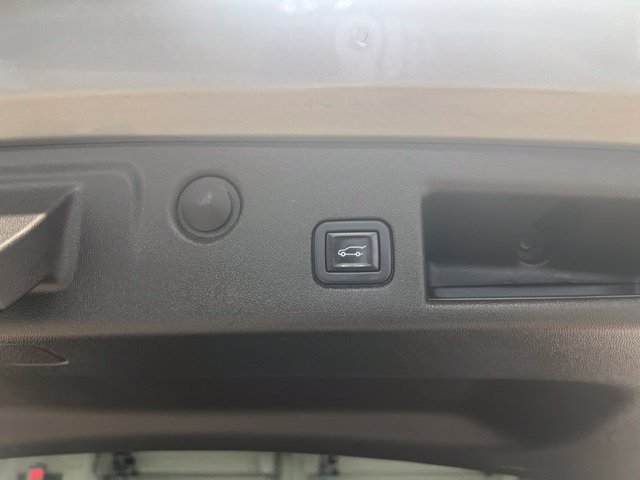 Used 2023 Chevrolet Equinox RS AWD/4WD image 13