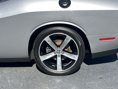 Used 2016 Dodge Challenger R/T Plus RWD image 36