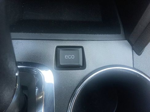 Used 2017 Chevrolet Equinox LS FWD image 28