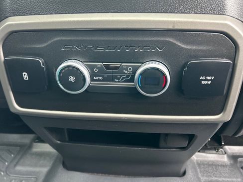 Used 2021 Ford Expedition Max XLT image 27