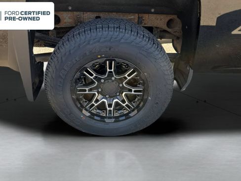 Used 2018 Chevrolet Silverado 1500 LT AWD/4WD image 28