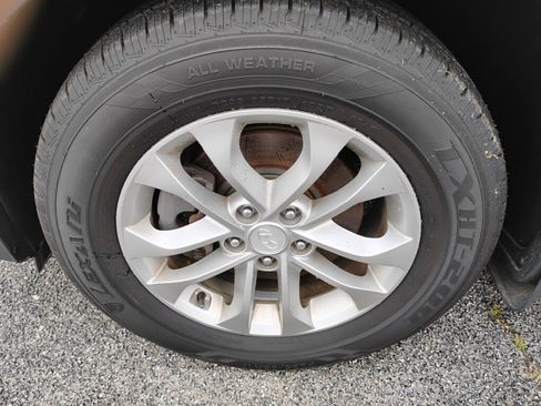 Used 2020 Hyundai Santa Fe SEL FWD image 24