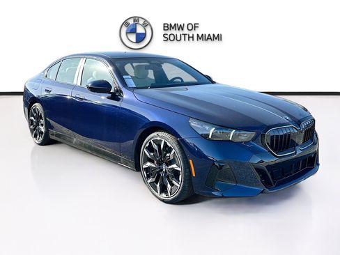 New 2026 BMW 530i w/ M Sport Package RWD image 1