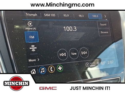 Used 2023 Chevrolet Equinox Premier AWD/4WD image 18
