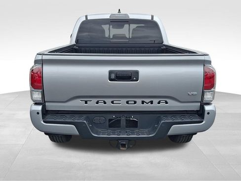 Used 2023 Toyota Tacoma TRD Off-Road w/ TRD Premium Off Road Package AWD/4WD image 5