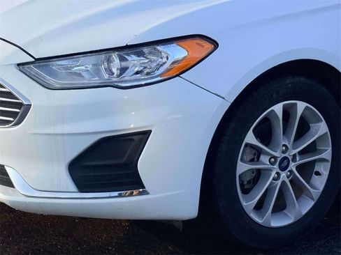 Used 2020 Ford Fusion SE image 7