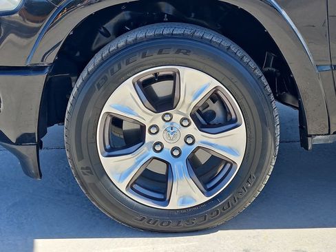 Used 2021 RAM 1500 Laramie AWD/4WD image 9