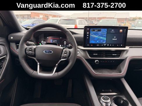 Used 2025 Ford Explorer ST-Line image 19