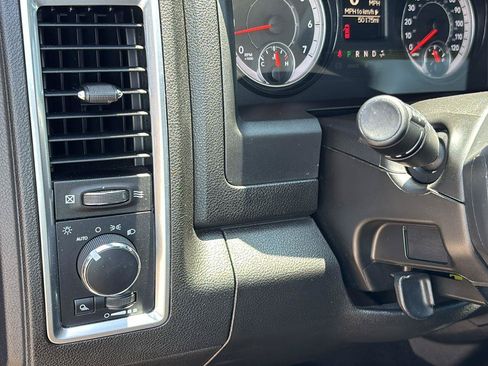Used 2024 RAM 1500 Warlock RWD image 26