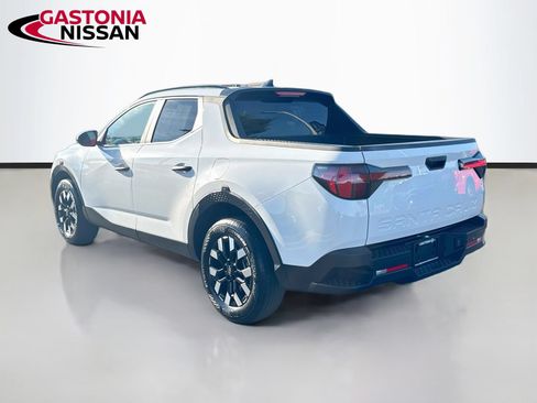 Used 2025 Hyundai Santa Cruz SEL FWD image 6
