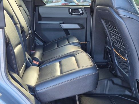 Certified 2023 Ford Bronco Badlands w/ Sasquatch Package AWD/4WD image 17