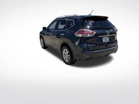 Used 2016 Nissan Rogue SV w/ SV Premium Package FWD image 5