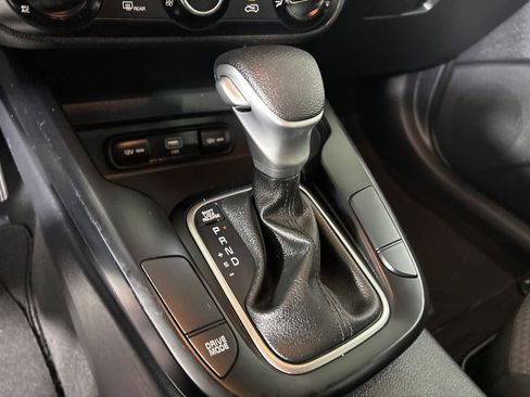 Used 2024 Kia Soul LX image 17