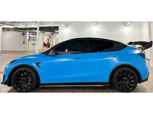 Used 2021 Tesla Model Y Performance AWD/4WD image 8