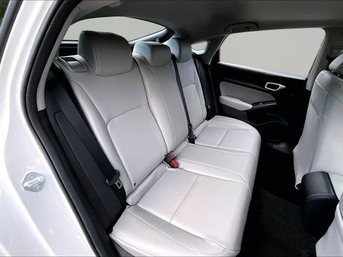 Used 2025 Acura Integra FWD image 19