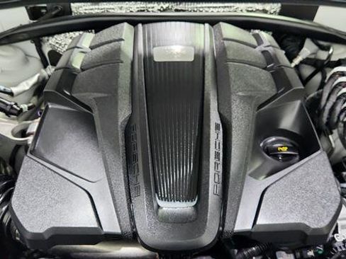Used 2023 Porsche Macan GTS image 35